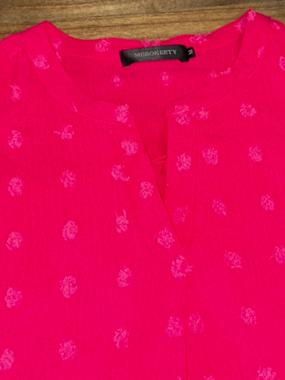 Bright Hot Pink Flutter Sleeve Blouse. Size: LARGE - Picture 4 of 6